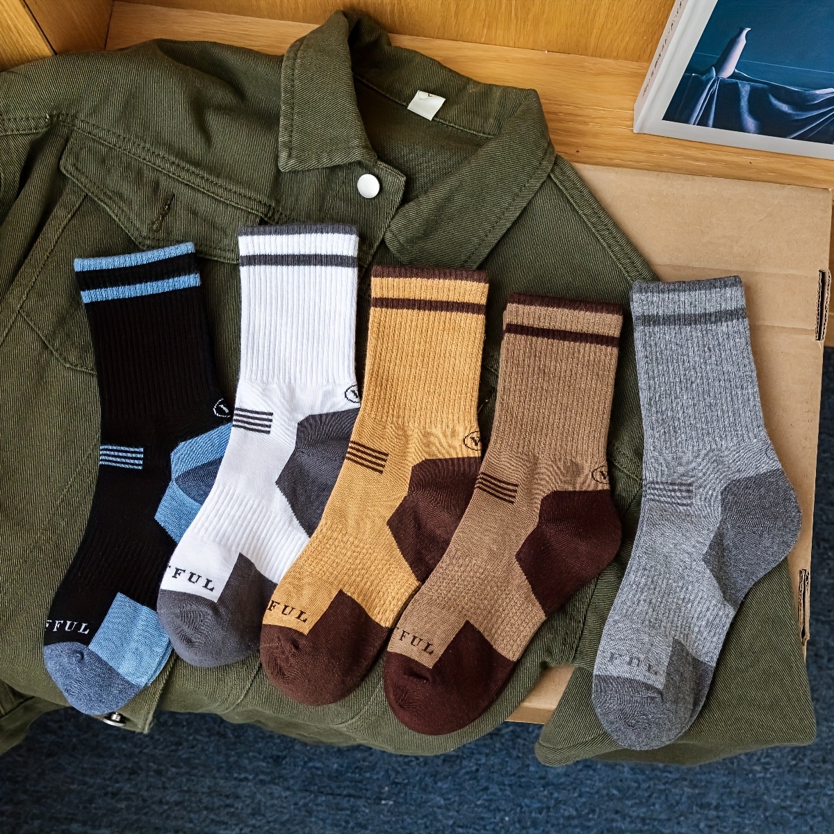 10 Pairs Of Boat Socks Spring And Fall Summer Cotton Non-slip Invisible  Sweat Shallow Mouth Men's Short Socks Thin Models : : Clothing,  Shoes & Accessories