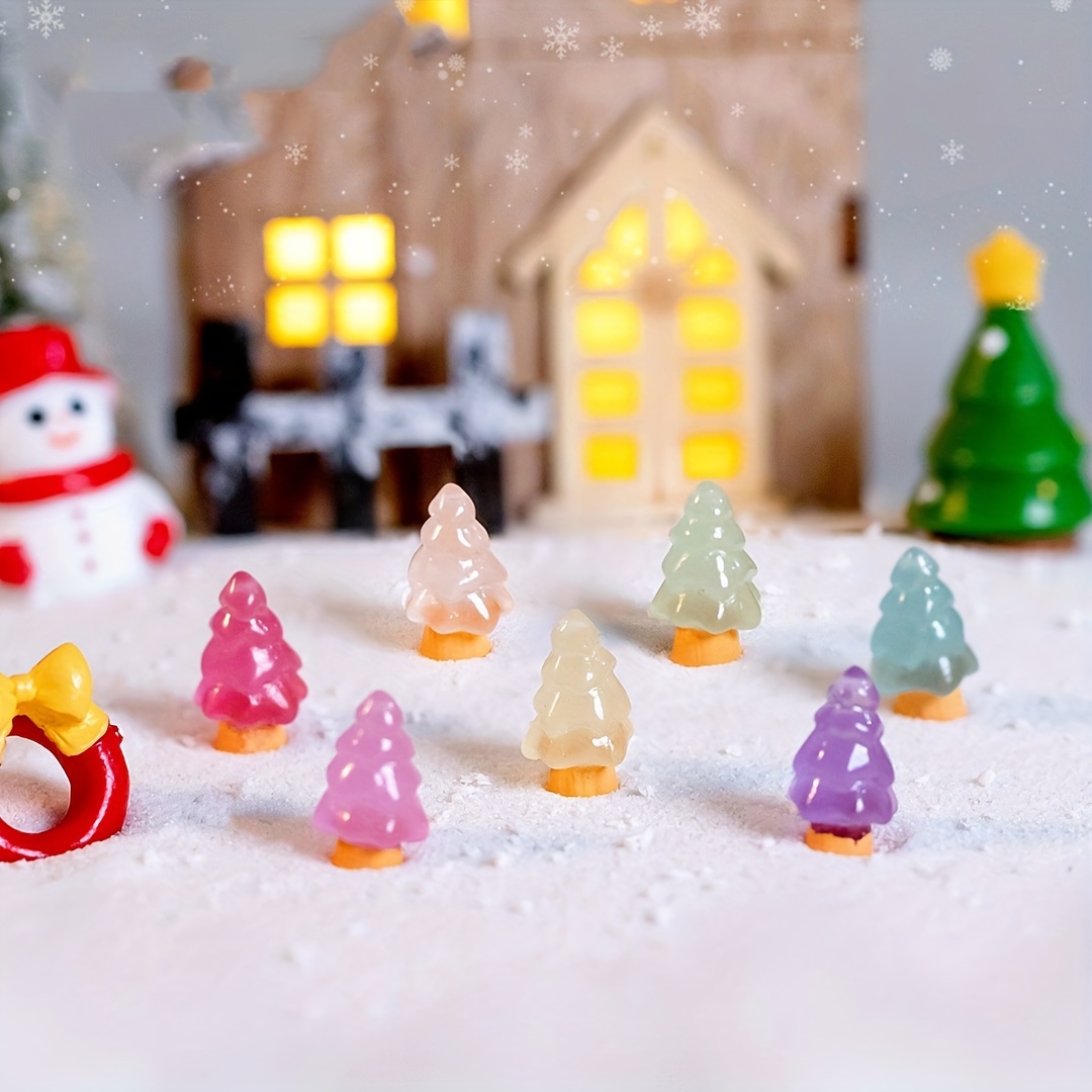 4pcs Christmas-themed Miniature Ornaments, Cute Decorative Display,  Multicolor