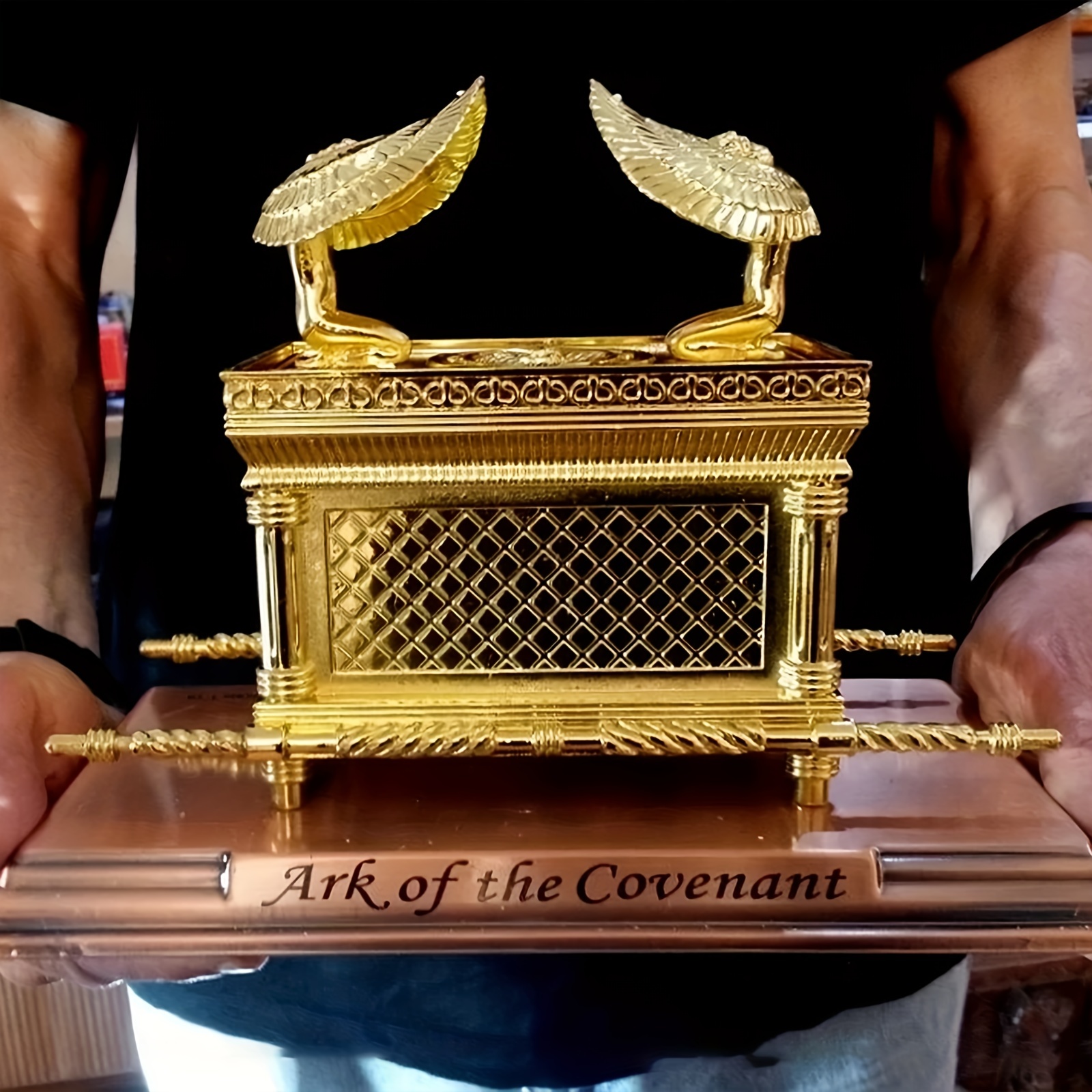 Figurine Ark Of The Covenant Golden Plated Copper Stand Jerusalem