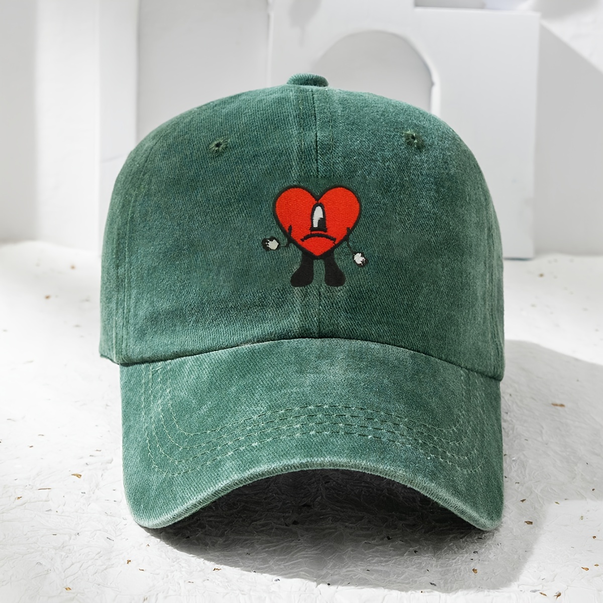 Heart Little Man Bad Rabbit Baseball Cap Candy Distressed Cartoon Sports Hat