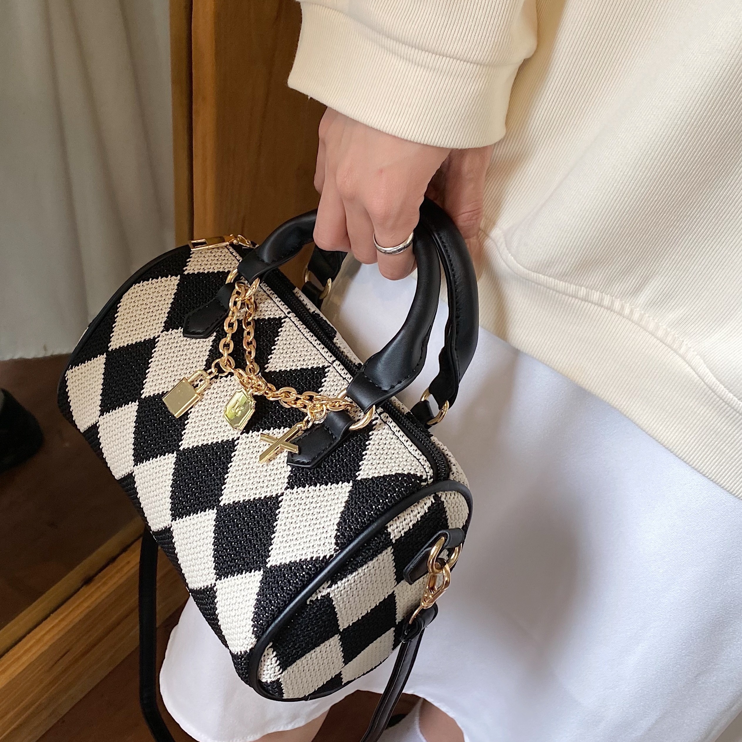 White Louis Vuitton Damier Azur Speedy 30 Boston Bag, iconic Louis Vuitton  Speedy