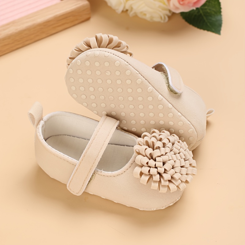 Cute Flower Decor Princess Shoes for Girls, Soft Sole Comfortable First Walking Baby Toddler 0-1 Years Spring/Autumn, Shoes, Toddler Dress Shoes, Toddler Slippers, White Shoes, Dress Shoes, Flat Shoes for Toddler, Toddler Special Occasion White Shoes, Shoes Toddler, Toddler Golden Shoes, First Steps, Stylish Footwear, Floral Embroidery Shoes, Handcrafted Toddler Footwear, Breathable Fabric Shoes, Toddler Slipon Shoes, Baby Shower Gift, Firsttime Parents