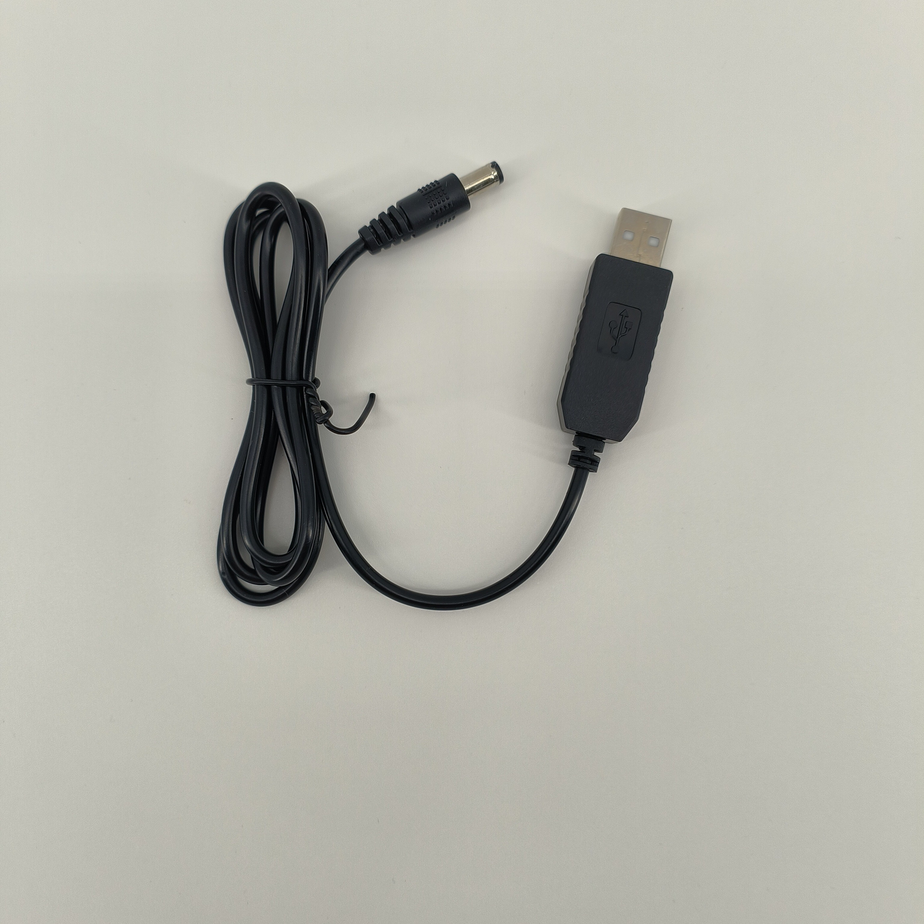 USB 5V ZU 8,4V 9V 12V Netzteil Kabel 5,5MM * 2,1MM DC Stecker Spannung  Transformator Draht