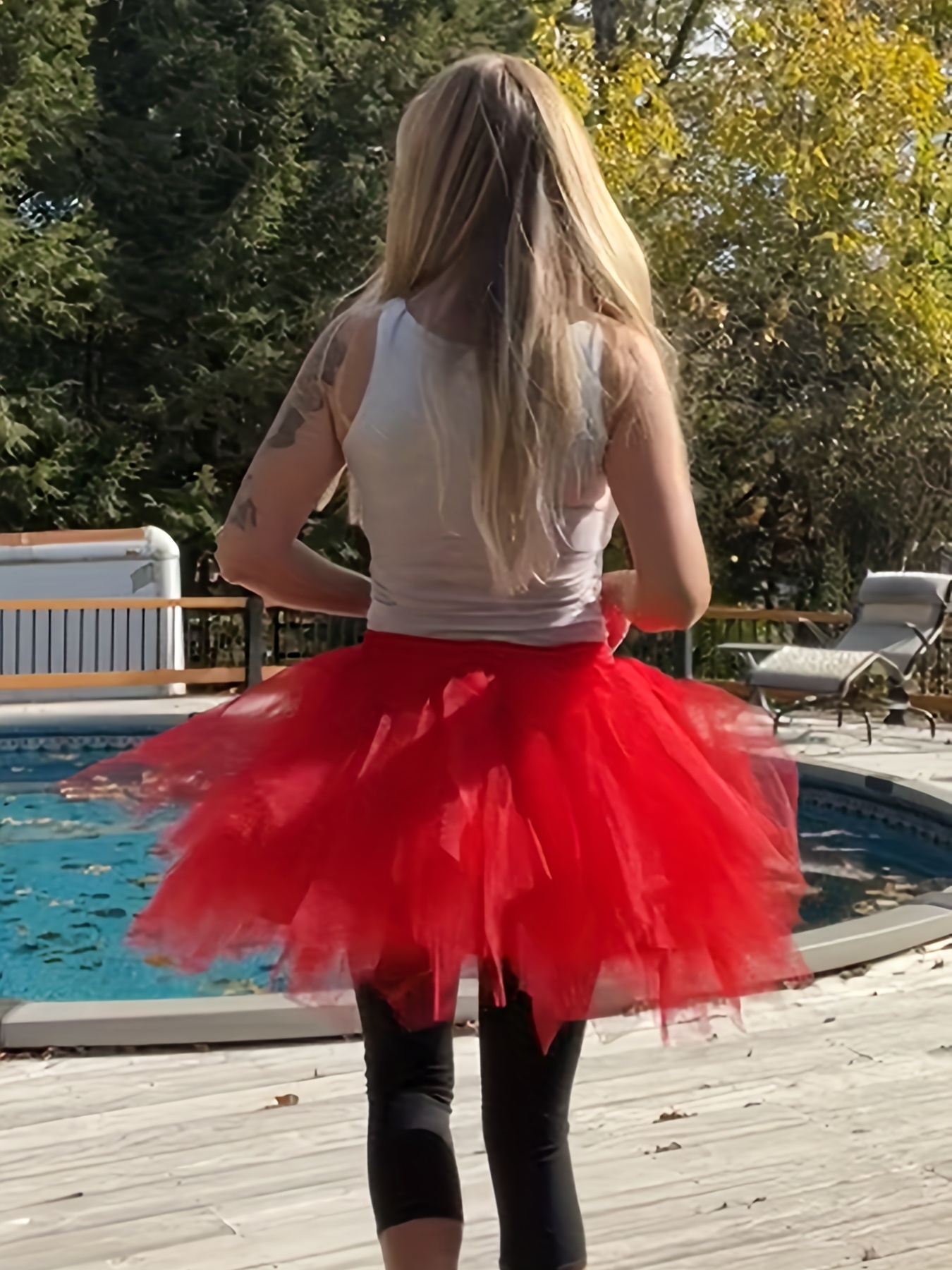 Elegant red shop tulle skirt