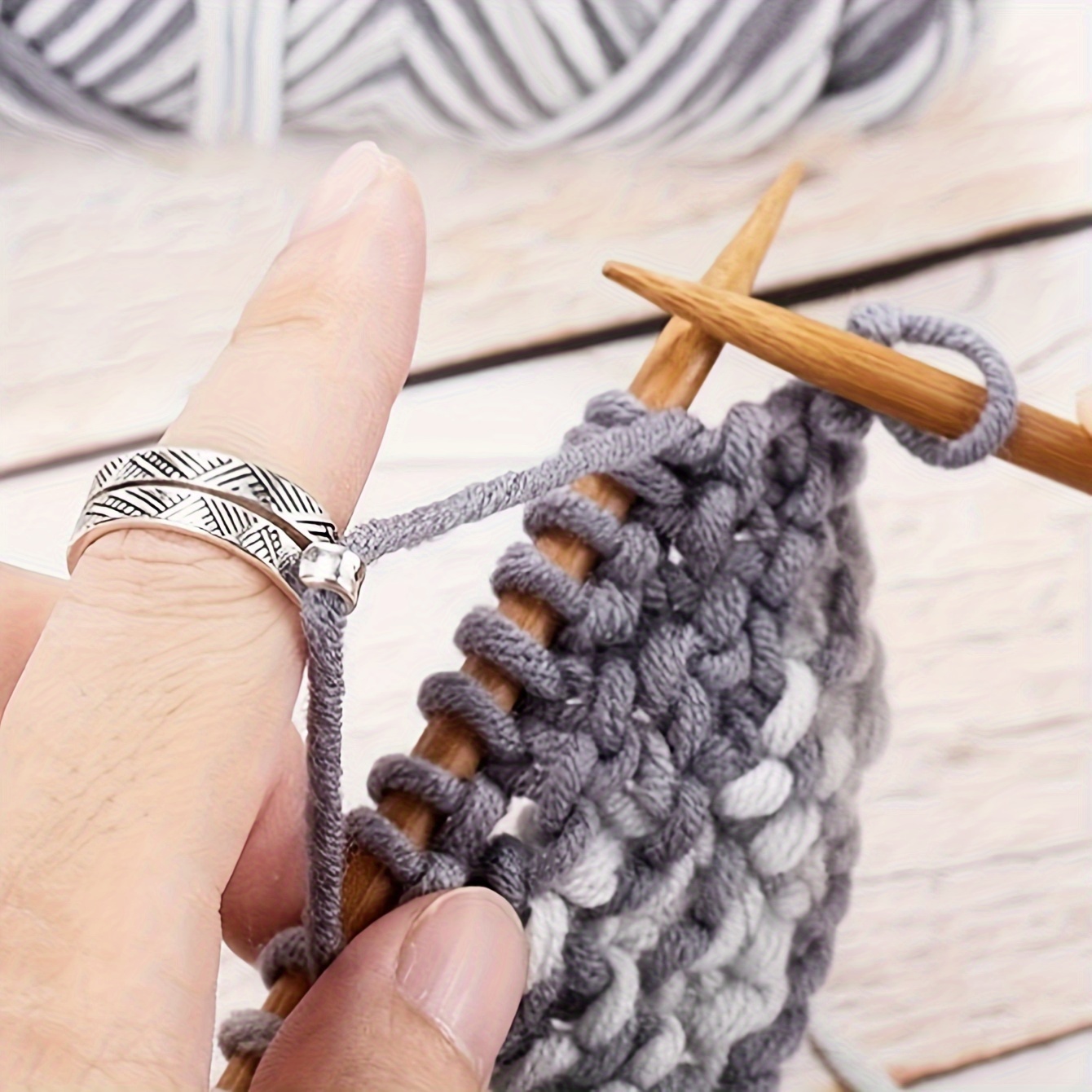 1pc Anneau De Crochet Pour Doigt Réglable Boucle De Tricot Crochet Pour Un  Tricot Plus Rapide Doigt Guide De Fil Crochet Crochet Avec Enfileur Pour