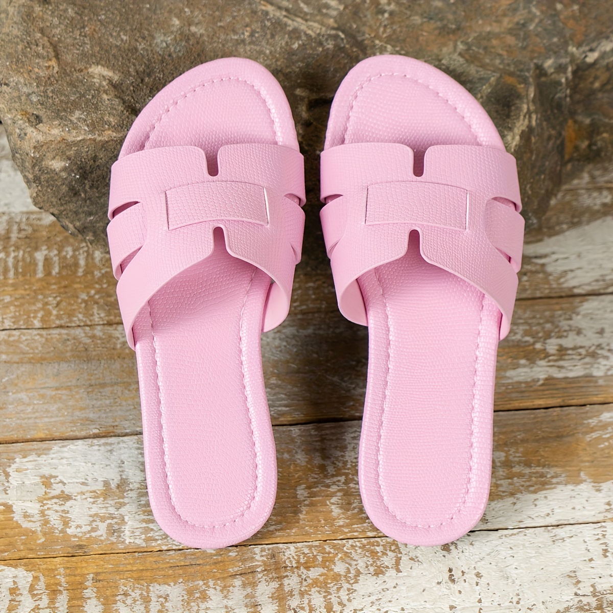 Pink hot sale snakeskin slides