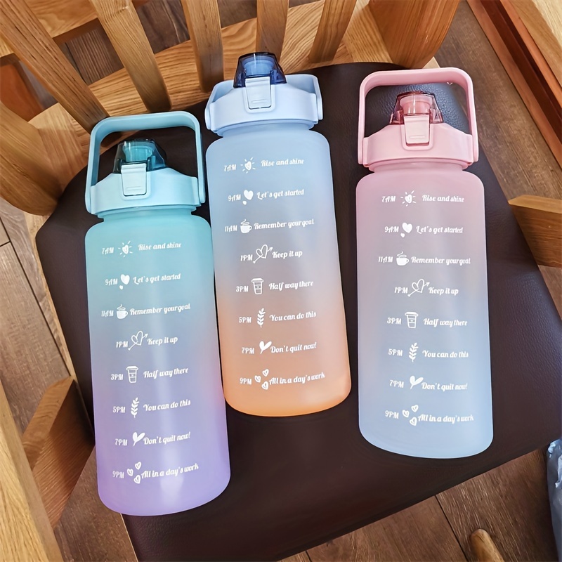 Botellas de agua de plástico al aire libre de 600ML con pajita botellas  deportivas respetuosa - todoecofriendly