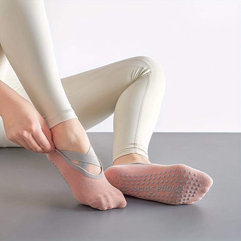 1pair Criss Cross Strap Non Slip Yoga Socks Suitable For Women