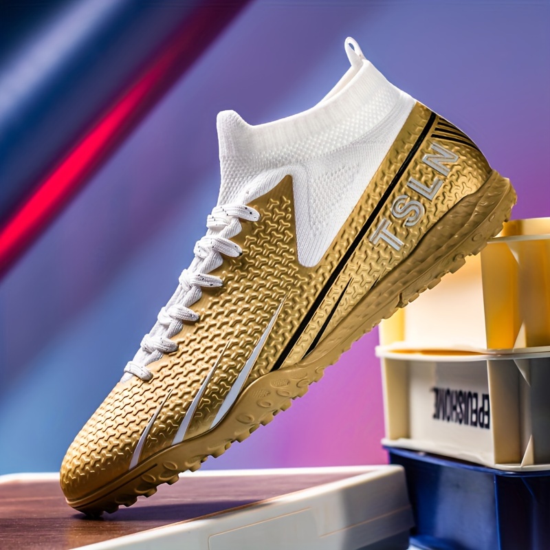 Plus Size Lightweight *'s Football Cleats Summer Breathable Professional  Soccer Shoes High-Top Anti-Slip Wide Training Outdoor Sports Shoes