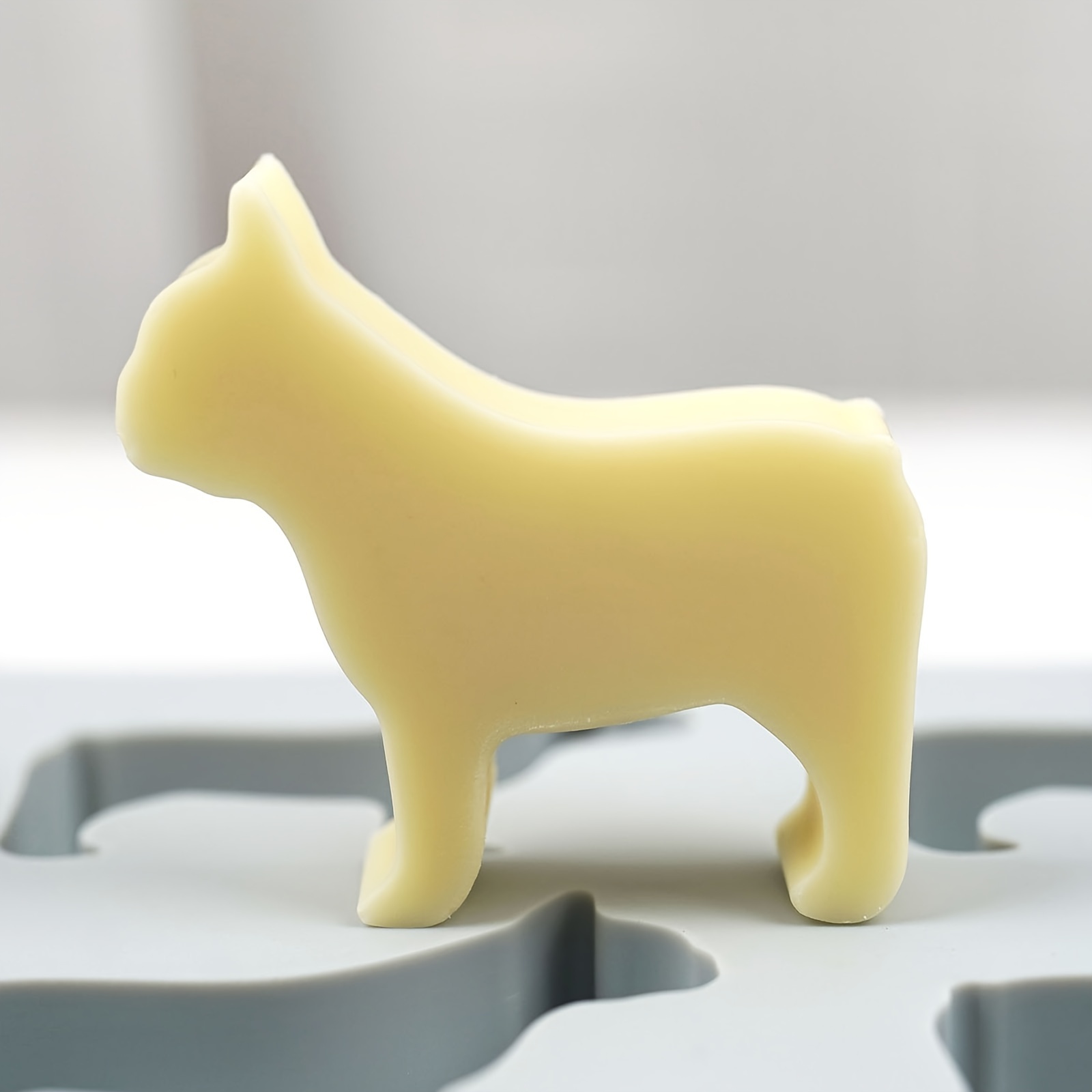 4-Hole Bulldog Ice Molds Fun Shape, Dog Shaped Silicone Ice Cube