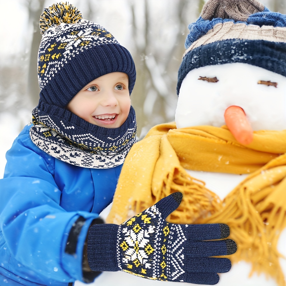 ENSEMBLE. Bonnet d'hiver pour enfants avec pompon et écharpe -  France