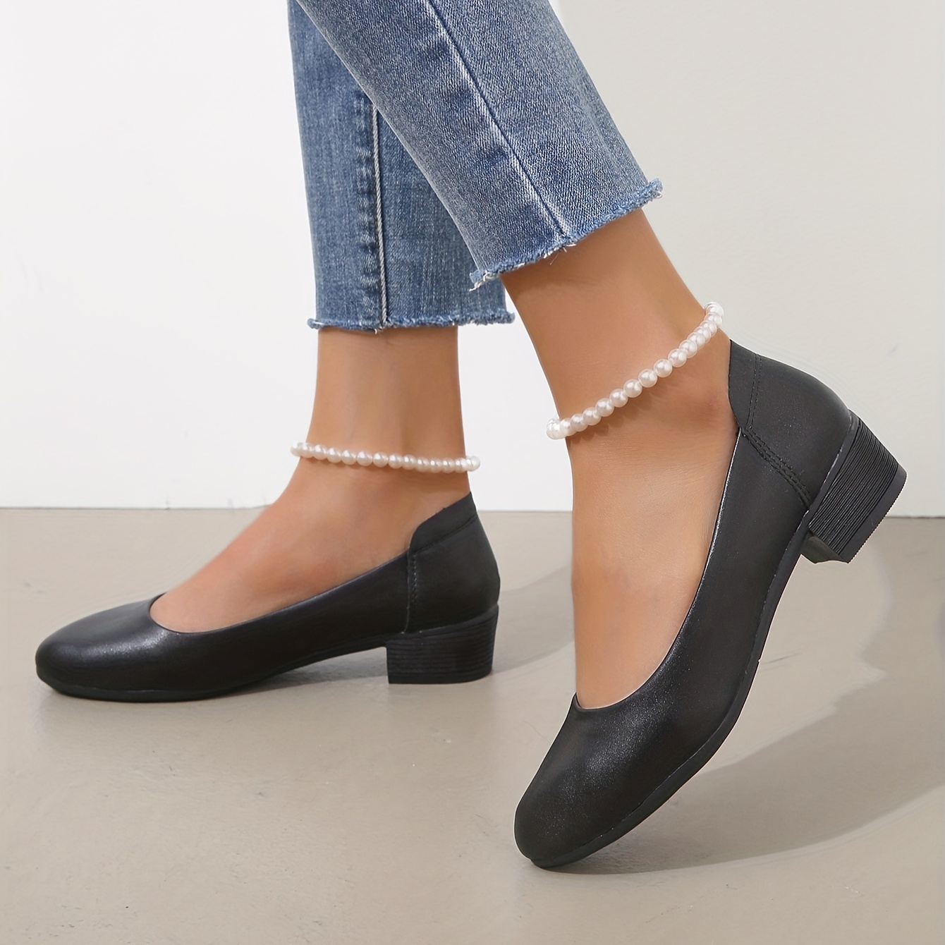 Comfortable black hot sale pumps