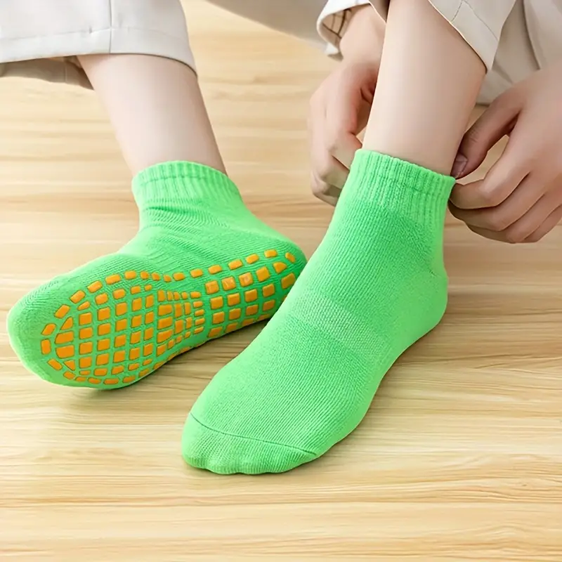 Non slip Socks Comfy Sports Non slip Yoga Trampoline Socks - Temu