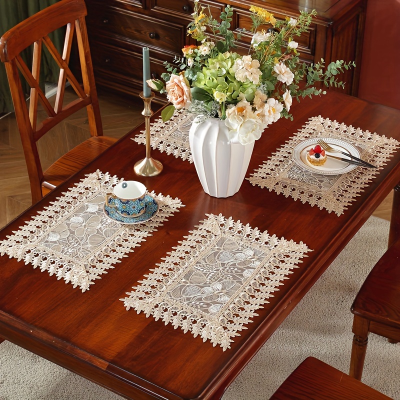  Camino de mesa de poliéster, camino de mesa de comedor de 82  pulgadas, flores de encaje beige bordado, camino de mesa de café pequeño  para decoración del hogar : Hogar y