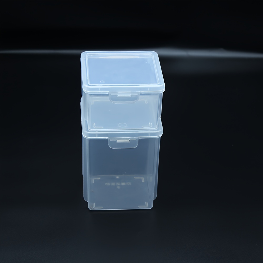 Small lidded deals plastic containers