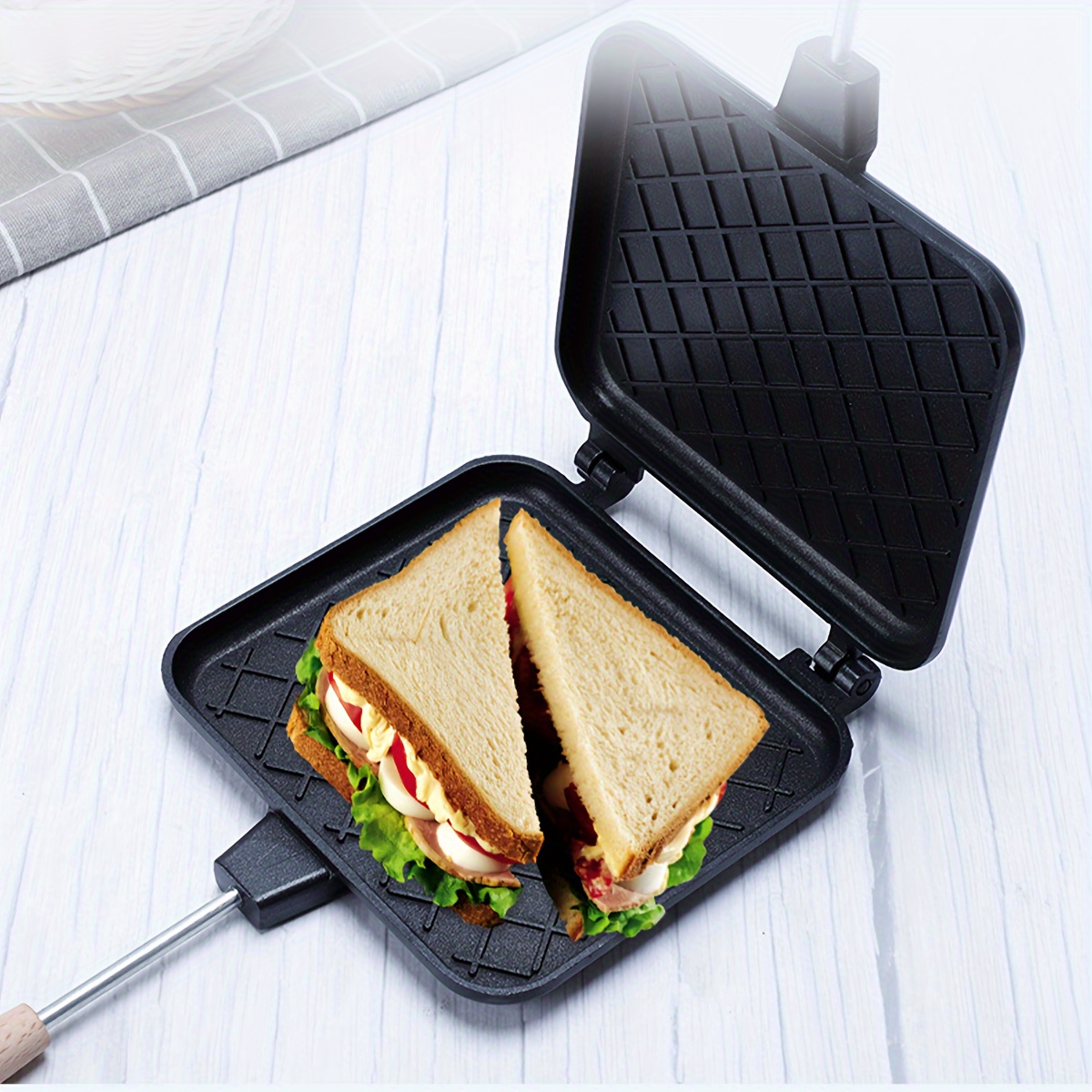 1Pc Sandwich Maker with Wooden Handle Non-stick Sandwich Grill Pan