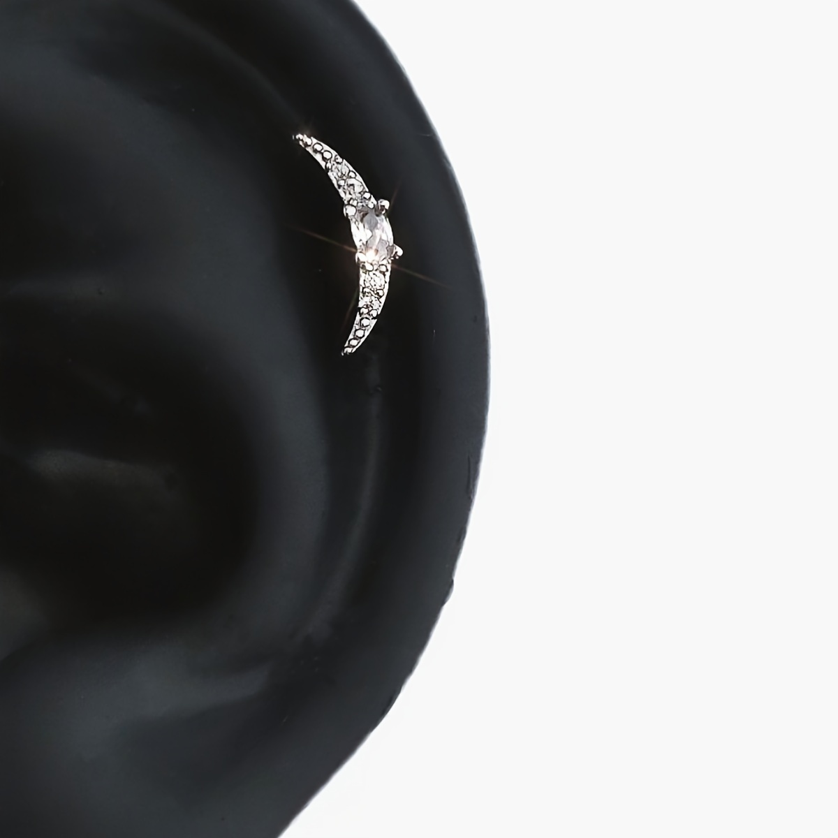 

1/2 Pcs Of Unique Moon Shaped Stud Earrings Cartilage Earrings Stainless Steel Zircon Inlaid Jewelry Female Piercing Jewelry For Eid, Ramadan