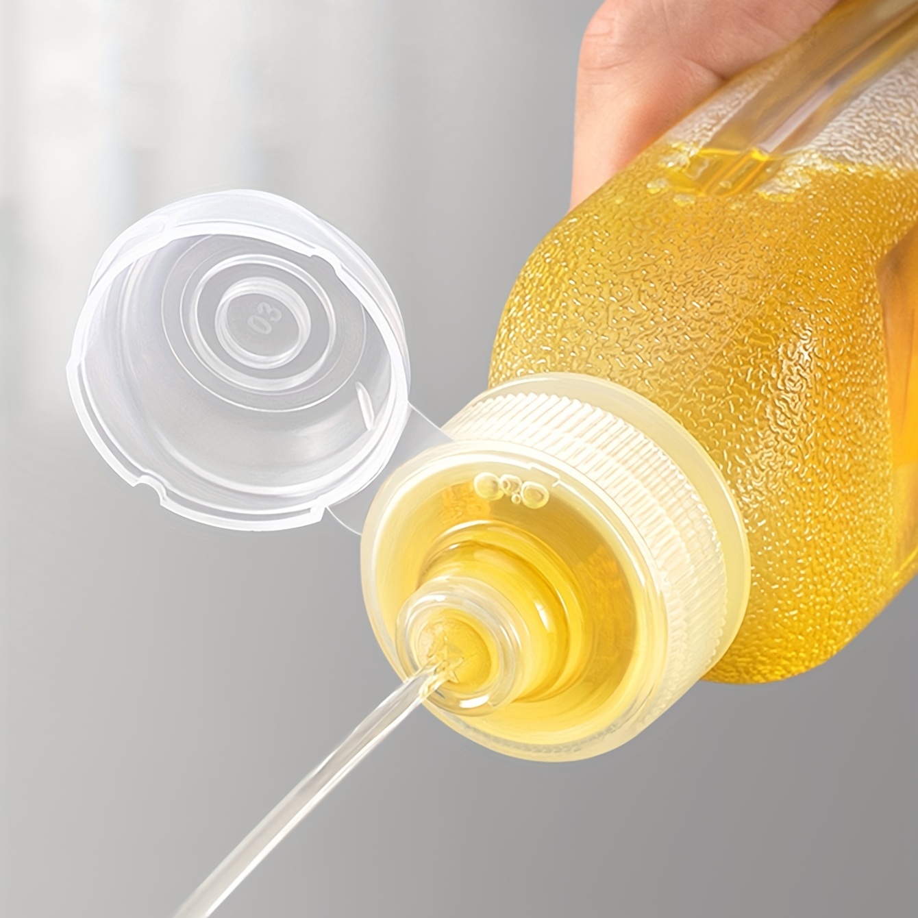 1pc PP Oil Squeeze Bottle, Minimalist Clear Oil Squeeze Squirt Bottle For  Kitchen