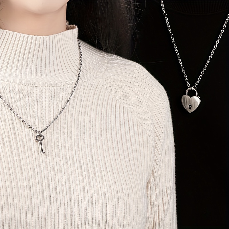 Women's Lock Pendant Necklace