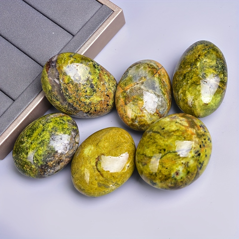 Green opal hot sale palm stone