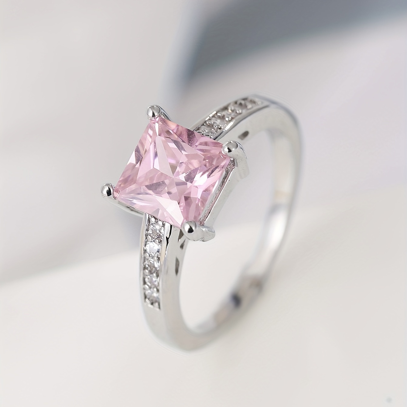Copper Zircon Ring Gift, Classic Style