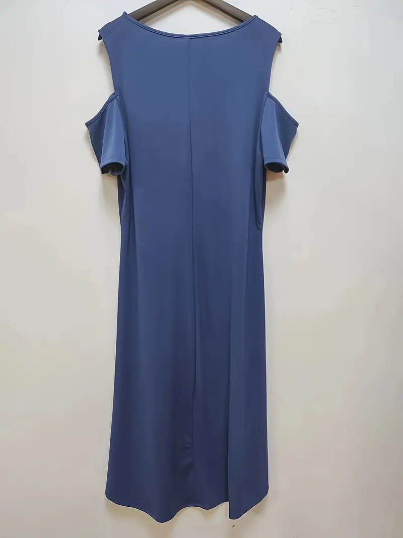 Casual Short sleeve Cold shoulder Solid Color Round neck Plus size Tops Casual Short sleeve Cold shoulder Solid Color Round neck Plus size Tops