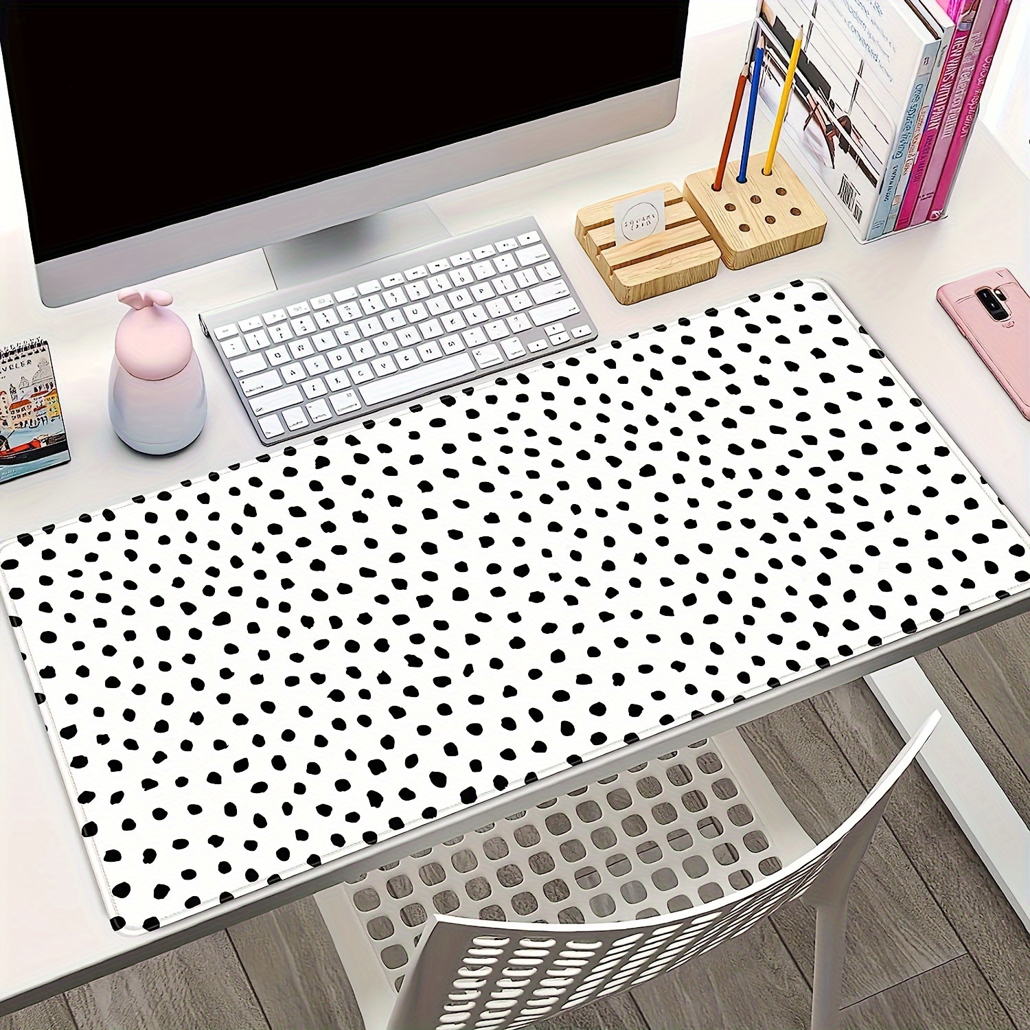 

Cool Style Desk Mat, Dot Pattern Large Mouse Desk Pad Xl Mousepad Long Laptop Keyboard Mouse Mat 31.5''x11.8'' Non-slip Rubber Base With Stitched Edges For Office Home