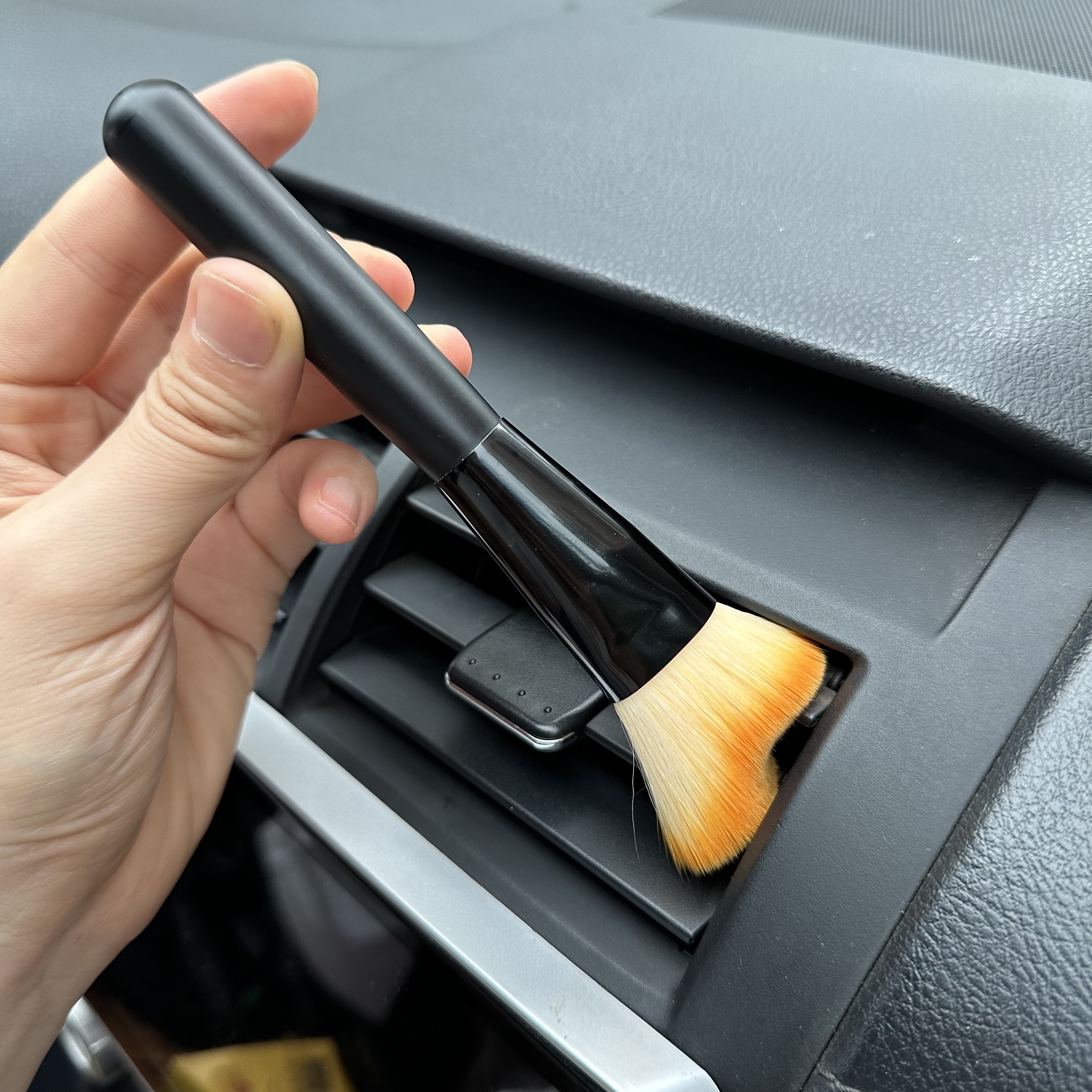 Car Interior Dust Sweeping Soft Brush Car Washing Tool Keyboard