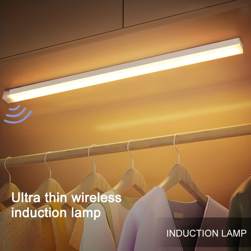 Sous les lumières de l'armoire, lumière de capteur de mouvement LED, lumière  de placard rechargeable USB, lumière de nuit pour la cuisine de garde-robe