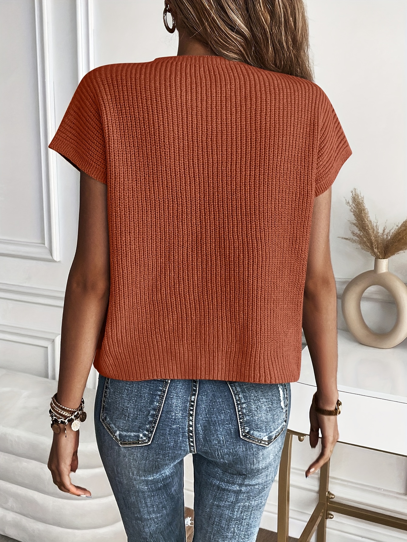 Ribbed Knitted Round Neck Sweater Brown