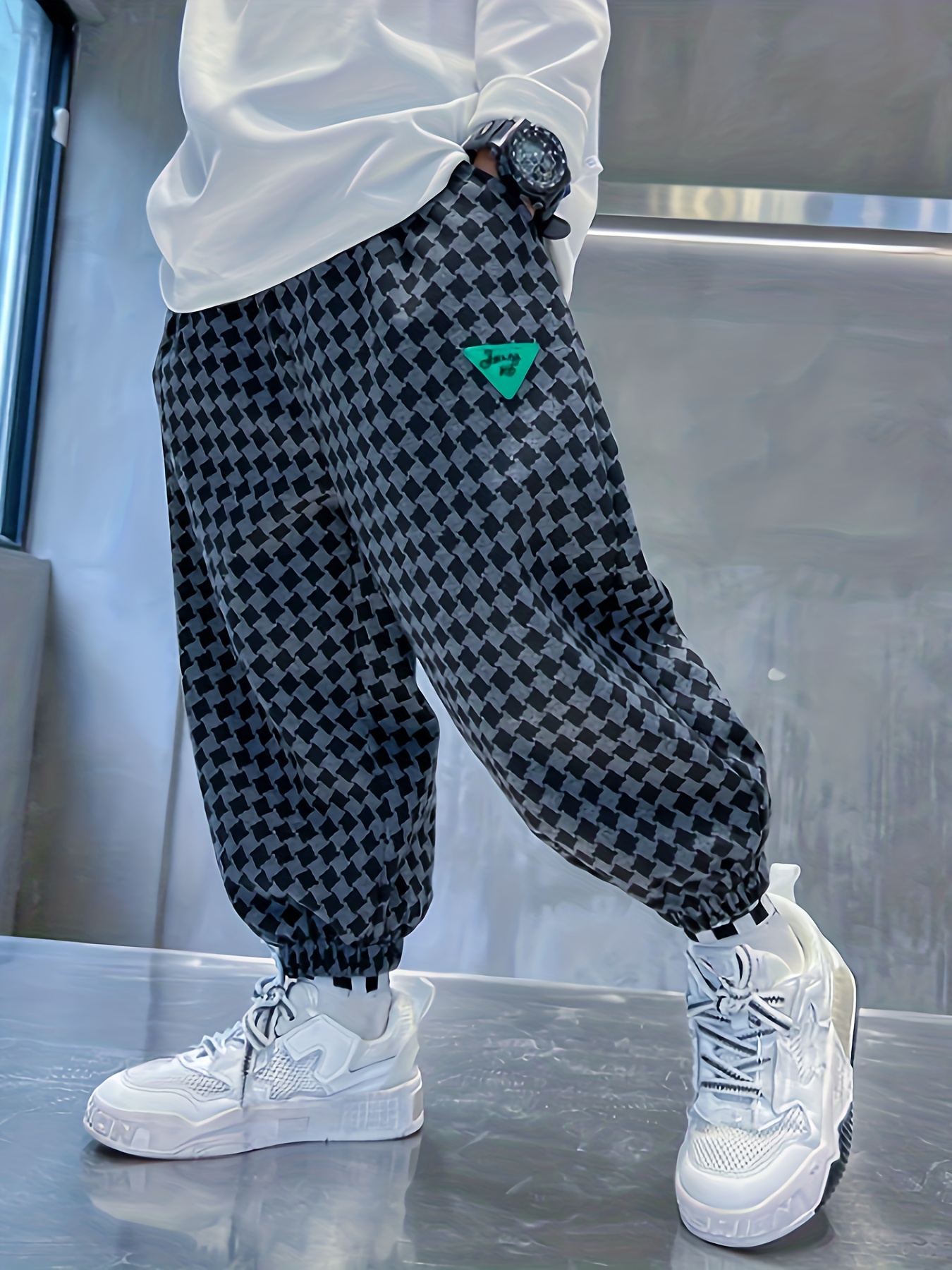 Black and white checkered best sale cargo pants