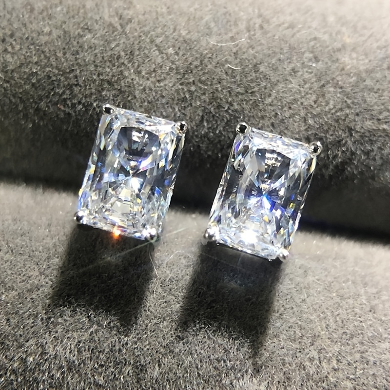 Classic Easy 4-claw Pave Zirconia Women's Stud Earrings Engagement Party Ear Jewelry