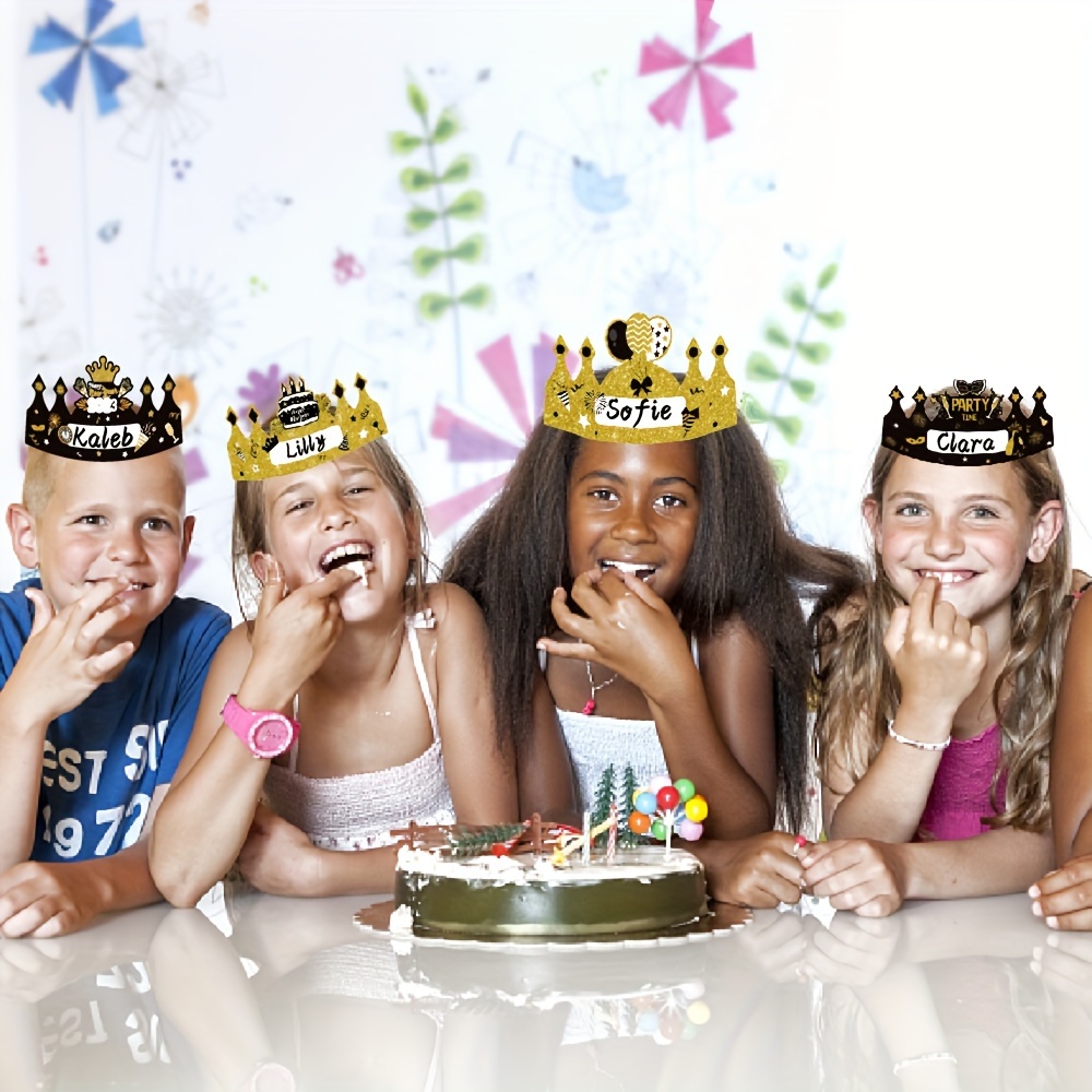 conjunto de cumpleaños 1 año  Coronas de cumpleaños, Bonetes de cumpleaños,  Cumpleaños 1 añito