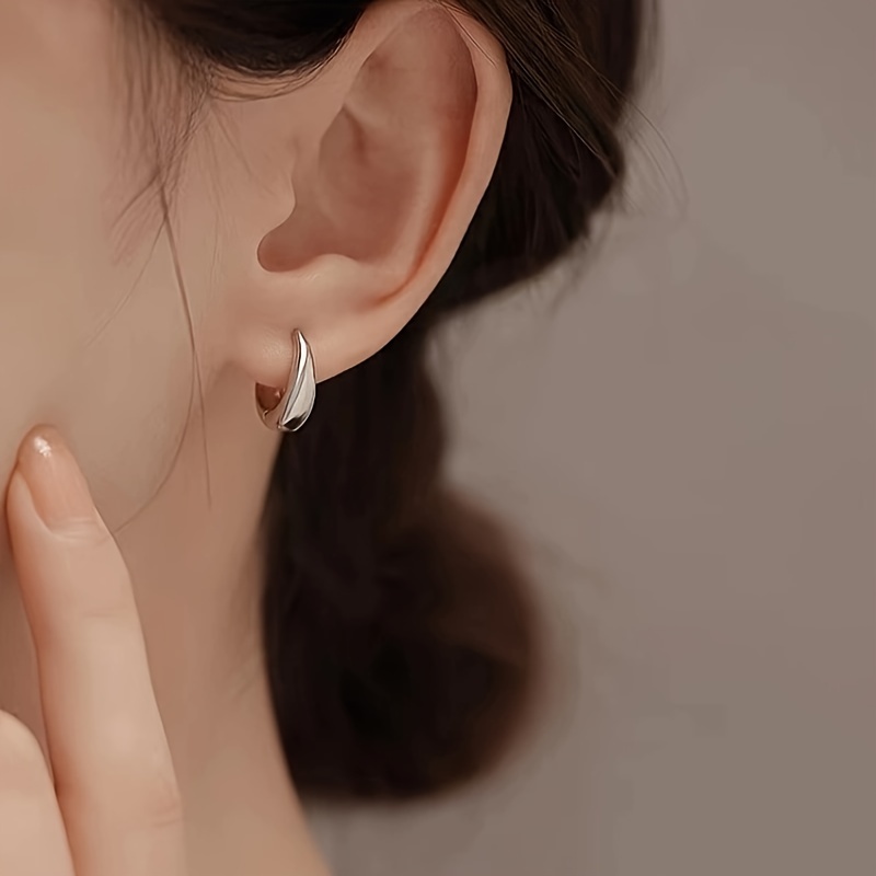 Silvery Glossy Hoop Earrings for Women's Daily Wear