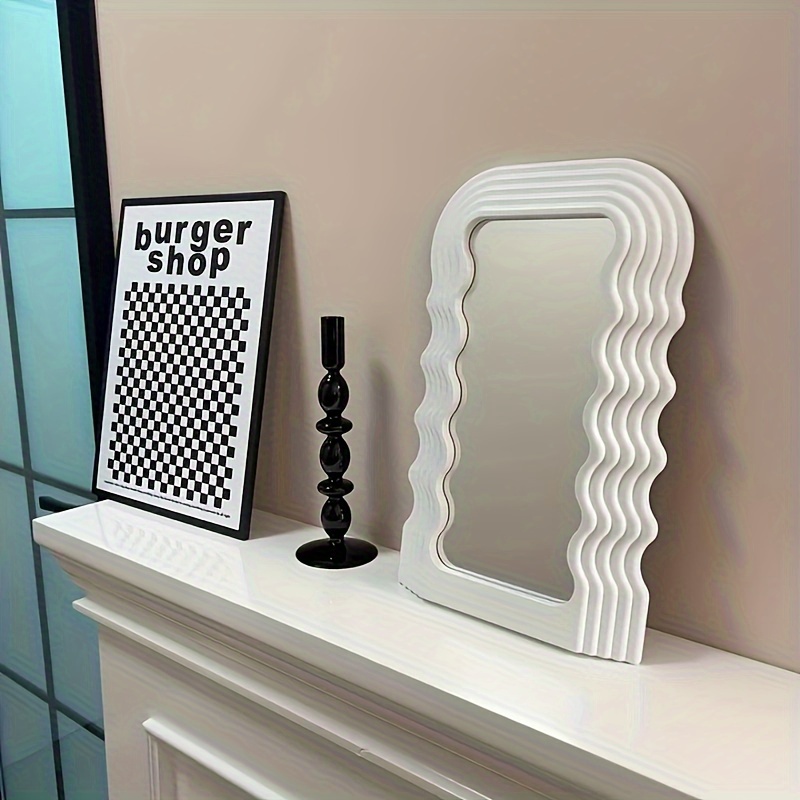 1pc Plastic Desktop Mirror, Vintage Design Decoration Object For