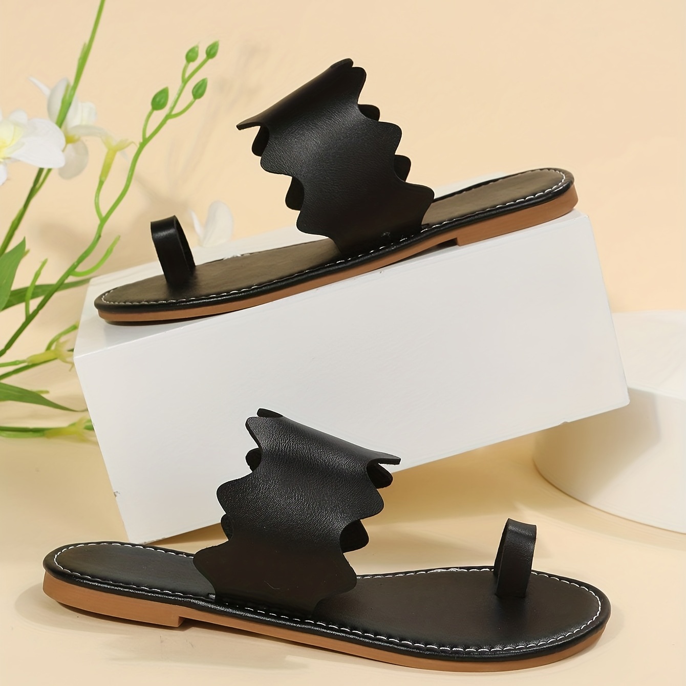 Black best sale flat slides