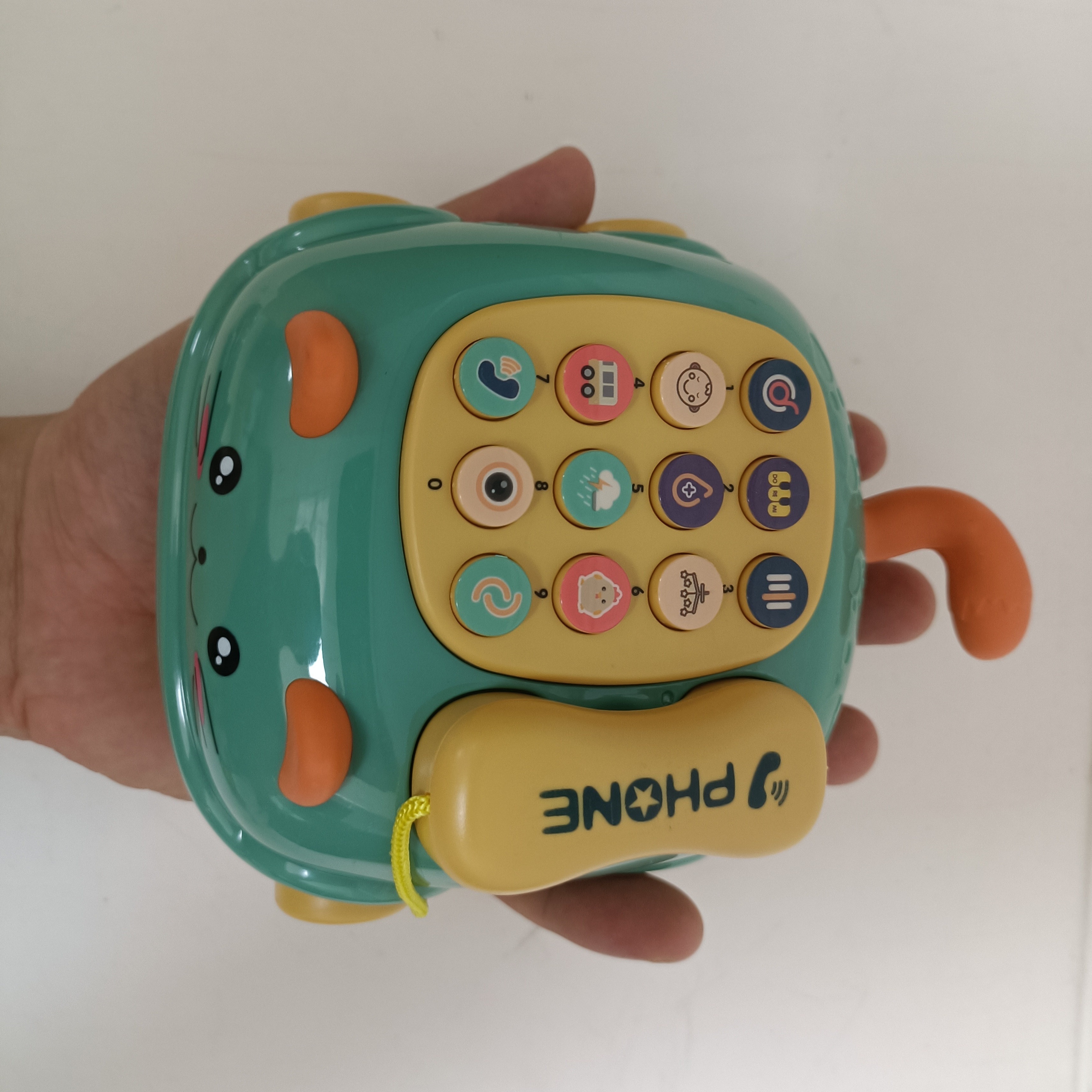 Jouet éducatif pour bébé : téléphone animé fisher-price
