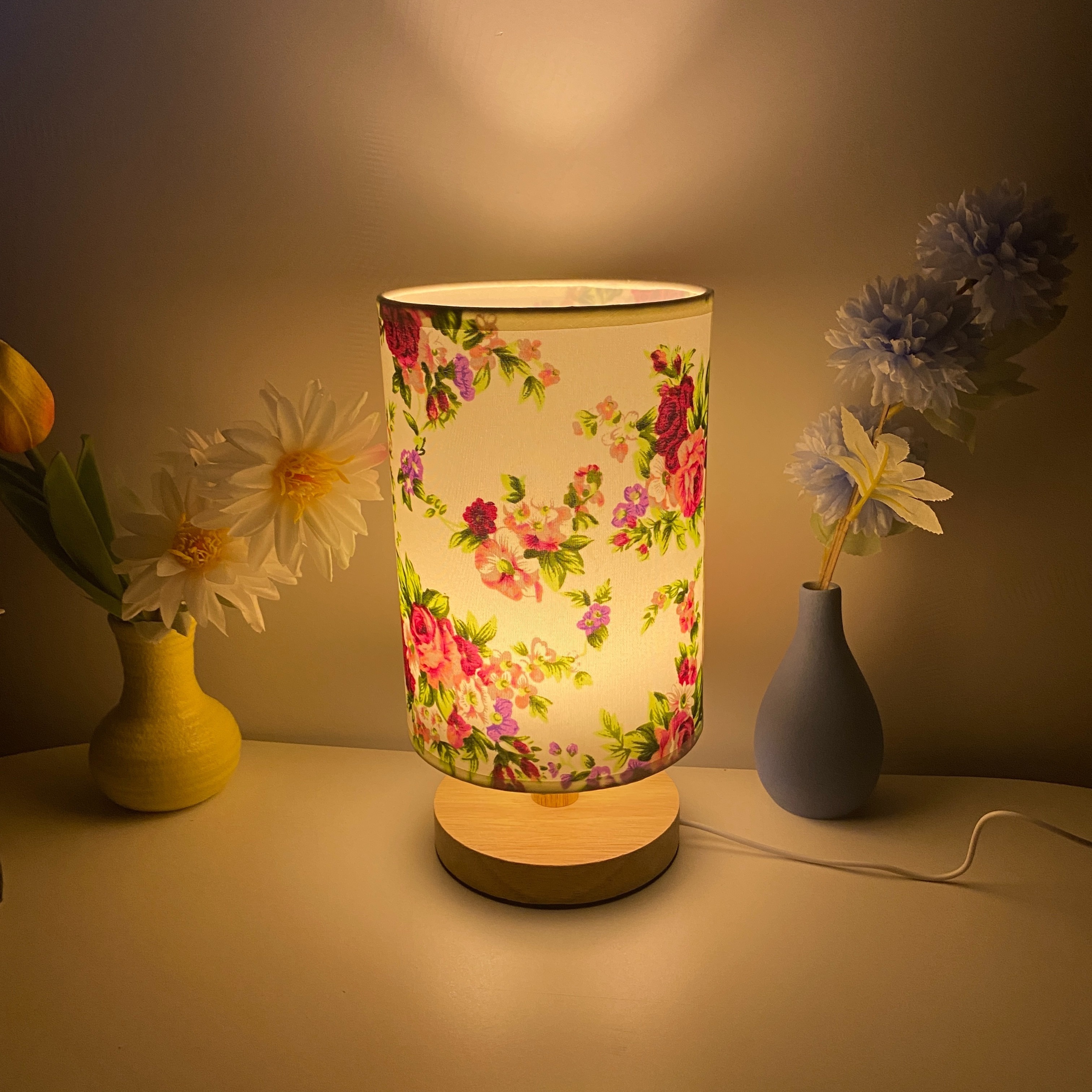 お花のテーブルランプ - 照明