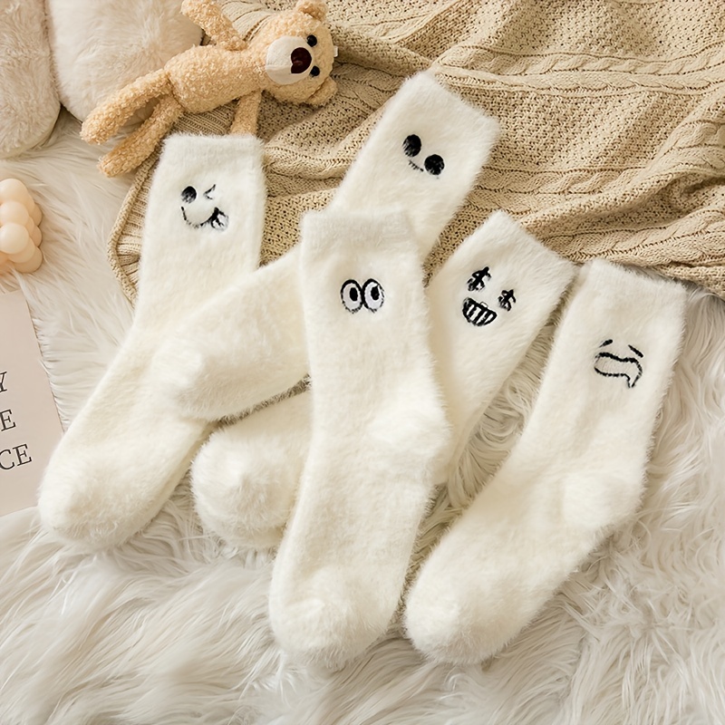 

5 Pairs Expression Pattern Socks, Simple & Warm Fuzzy Mid Tube Socks, Women's Stockings & Hosiery