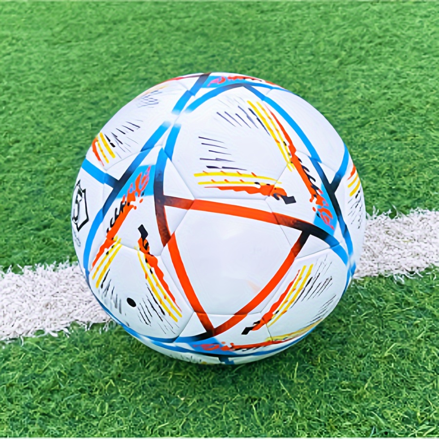Cinco tipos de balones y pelotas para practicar fútbol, rugby o
