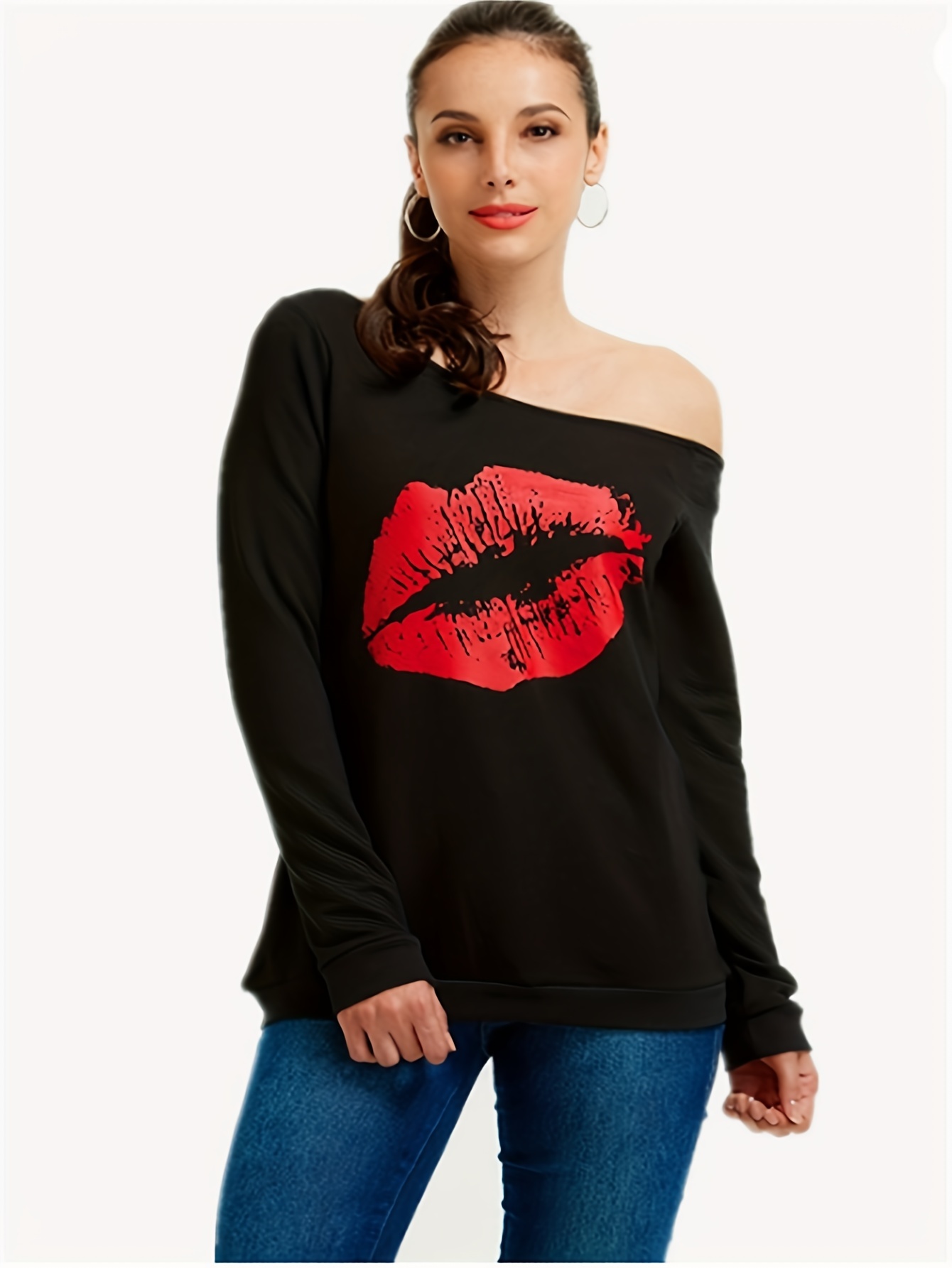 Off the cheap shoulder lips sweatshirt