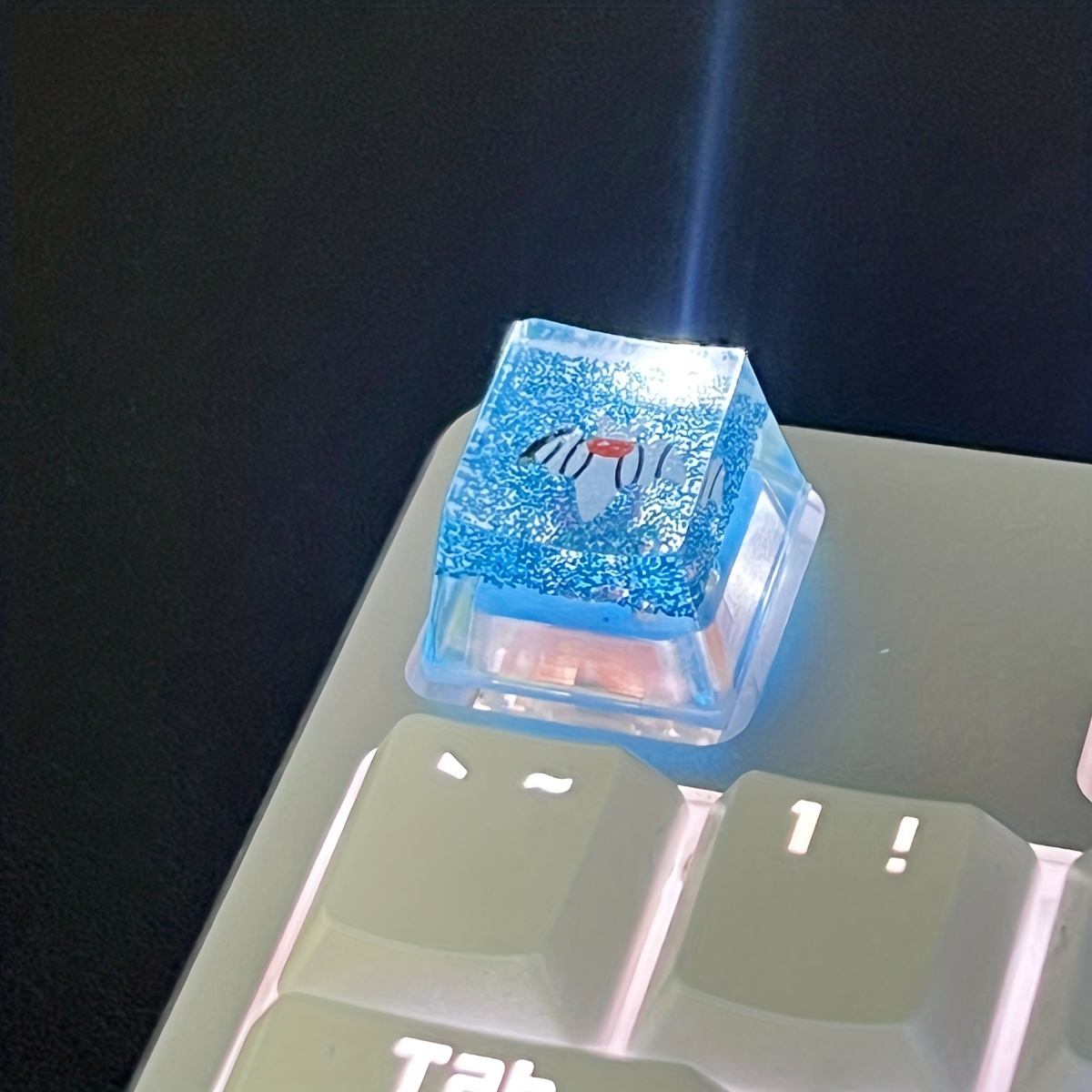 Multi-color Anti-scratch Translucent Abs Resin Ladybug Bat Keycaps Suitable  For Cross Axis Mechanical Keyboard Accessories - Temu Philippines