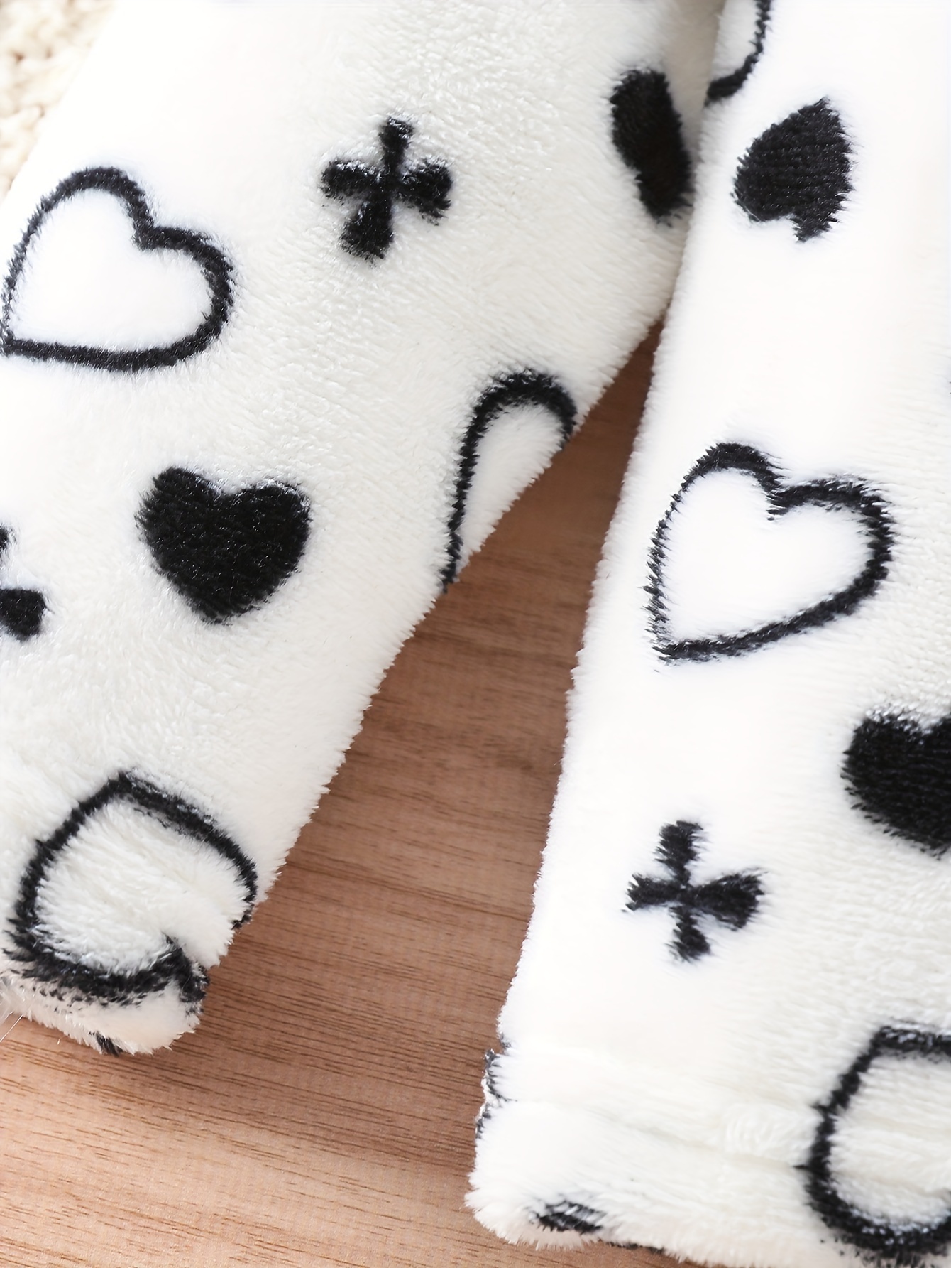 Plush thermal discount heart pj set