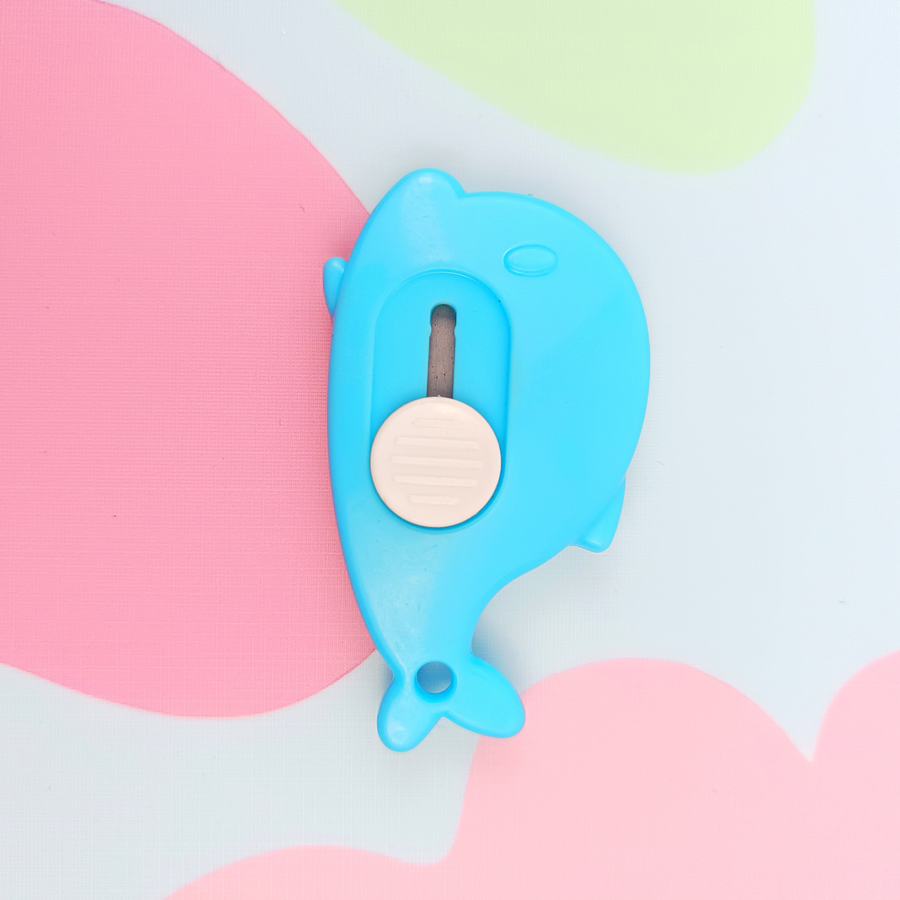 OXQFYBK Small Mini Whale Shape Portable Utility Knife Cute  Paper Cutter Plastic Grip Hand-held Paper Cutter - Hand-held Paper Cutter