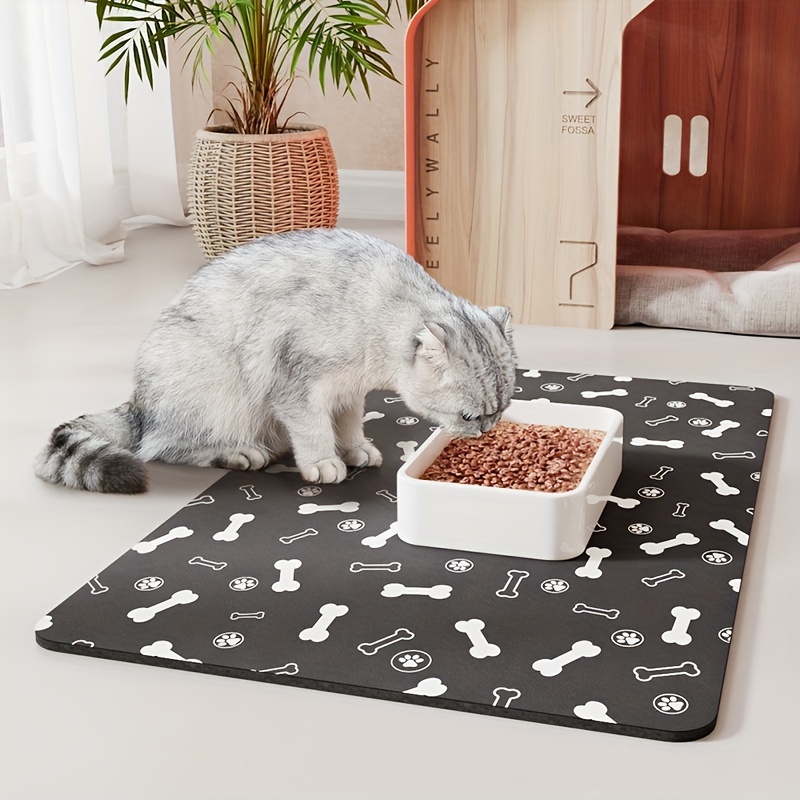 Cat food fashion and water mat