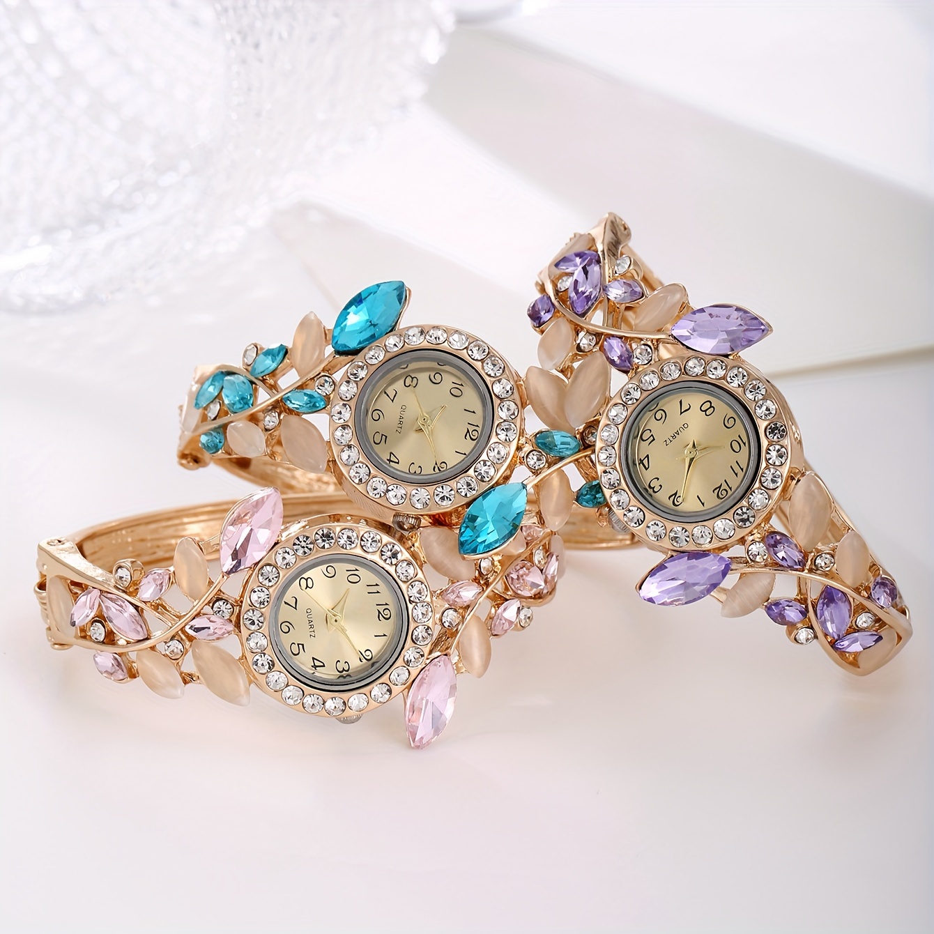 

Women's Luxury Rhinestone Flower Quartz Bracelet Watch Baroque Fashion Analog Bangle Cuff Watch