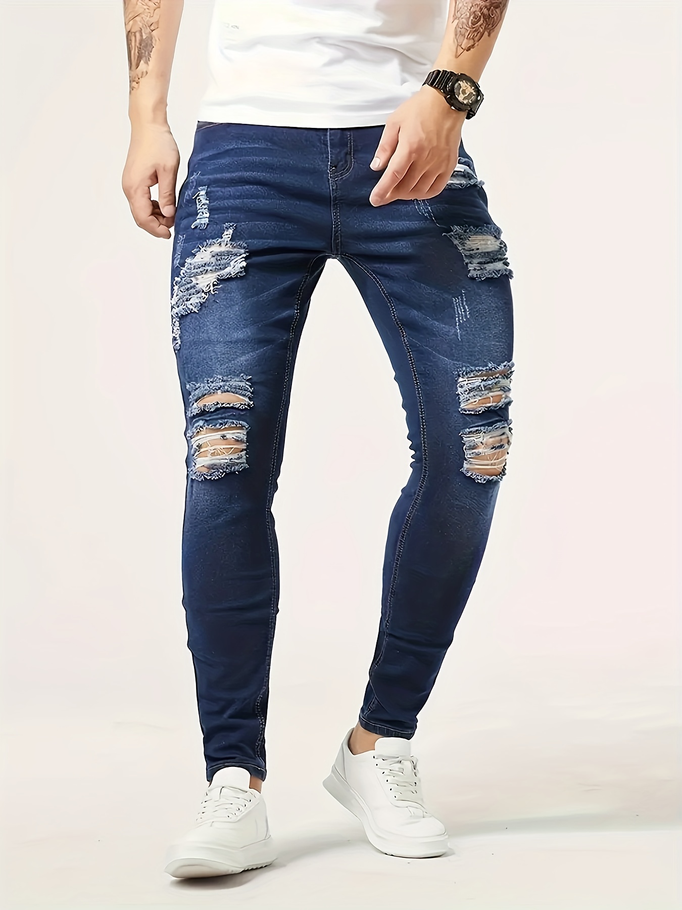 Streetwear best sale ripped jeans