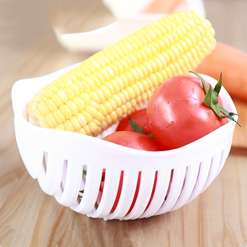 Snap Salad Cutter Bowl, The Snap Salad Instant Salad Maker for  Fruit and Vegetable Chopper: Salad Servers