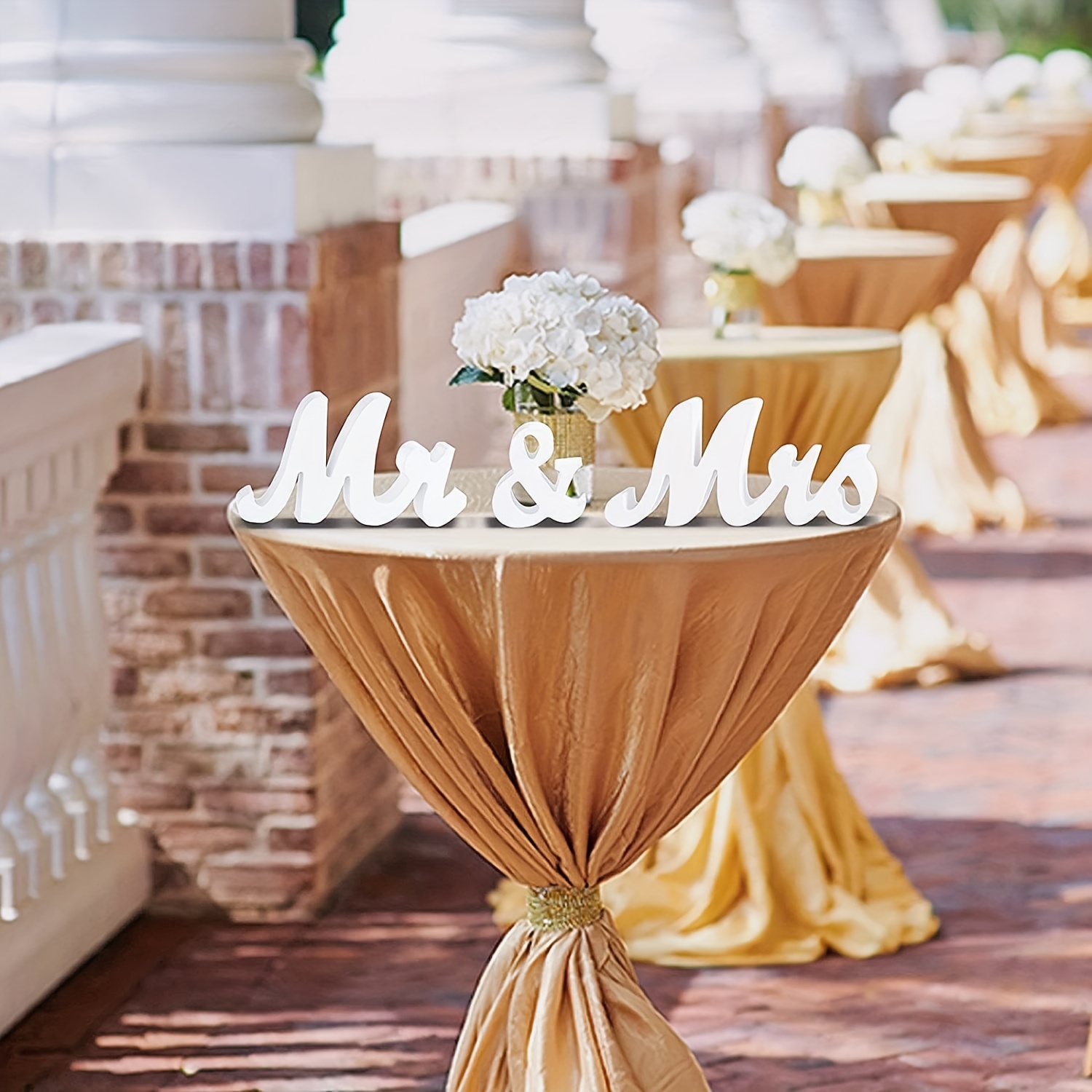Letras gigantes de madera para boda blanca desgastada decoración