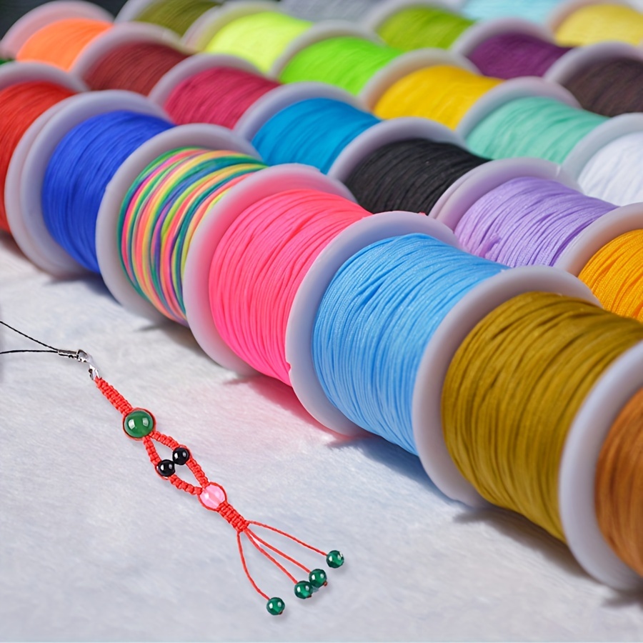 Pulsera de hilo chino nudos planos coloridos 